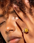 dynamic-jewel-recycled-silver-kinetic-stones-in-hand.png