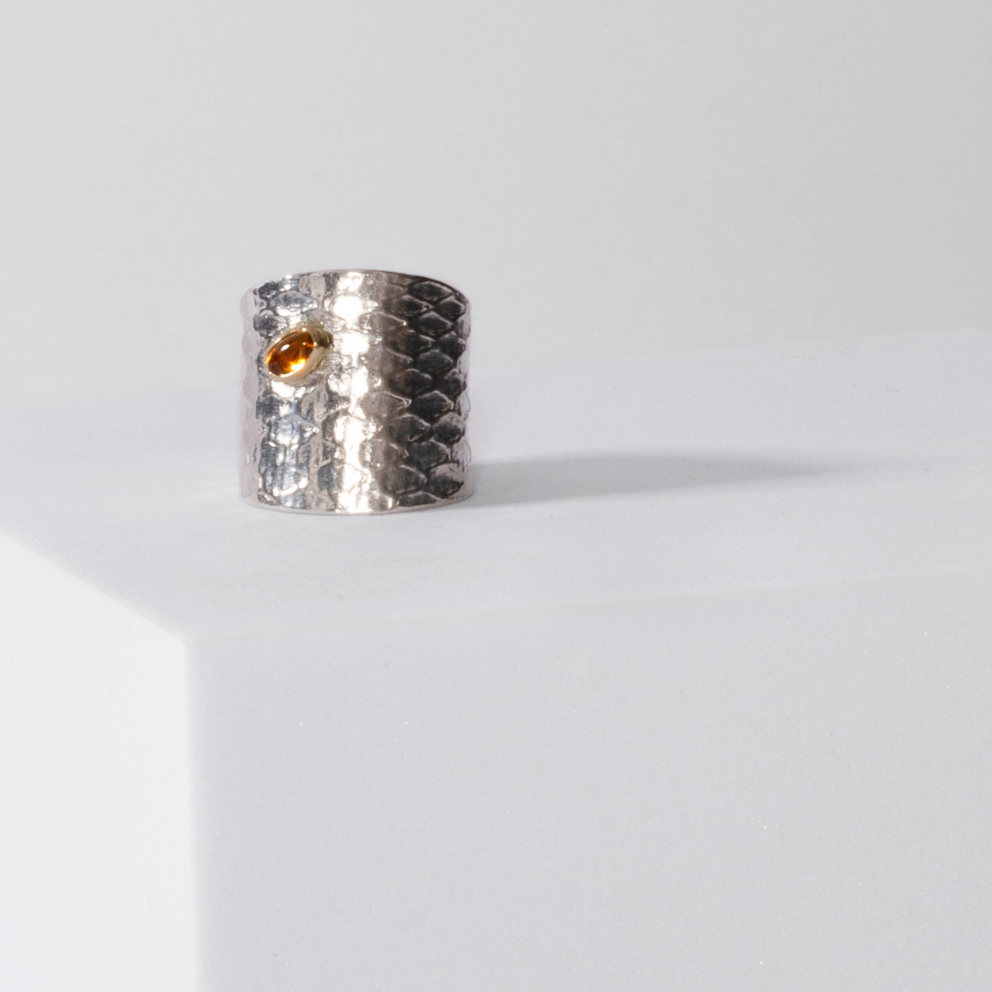 REPTILIA RING · SILVER AND NATURAL STONES