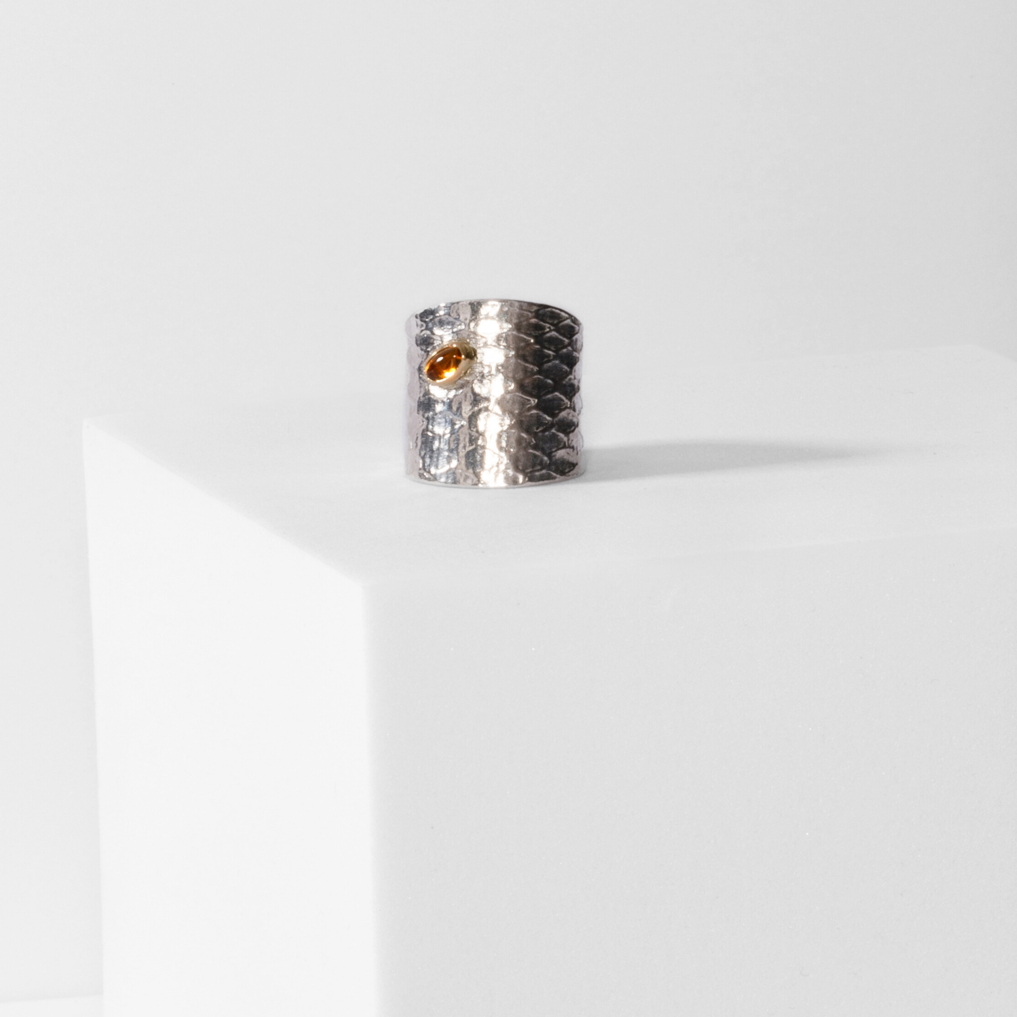 REPTILIA RING · SILVER AND NATURAL STONES
