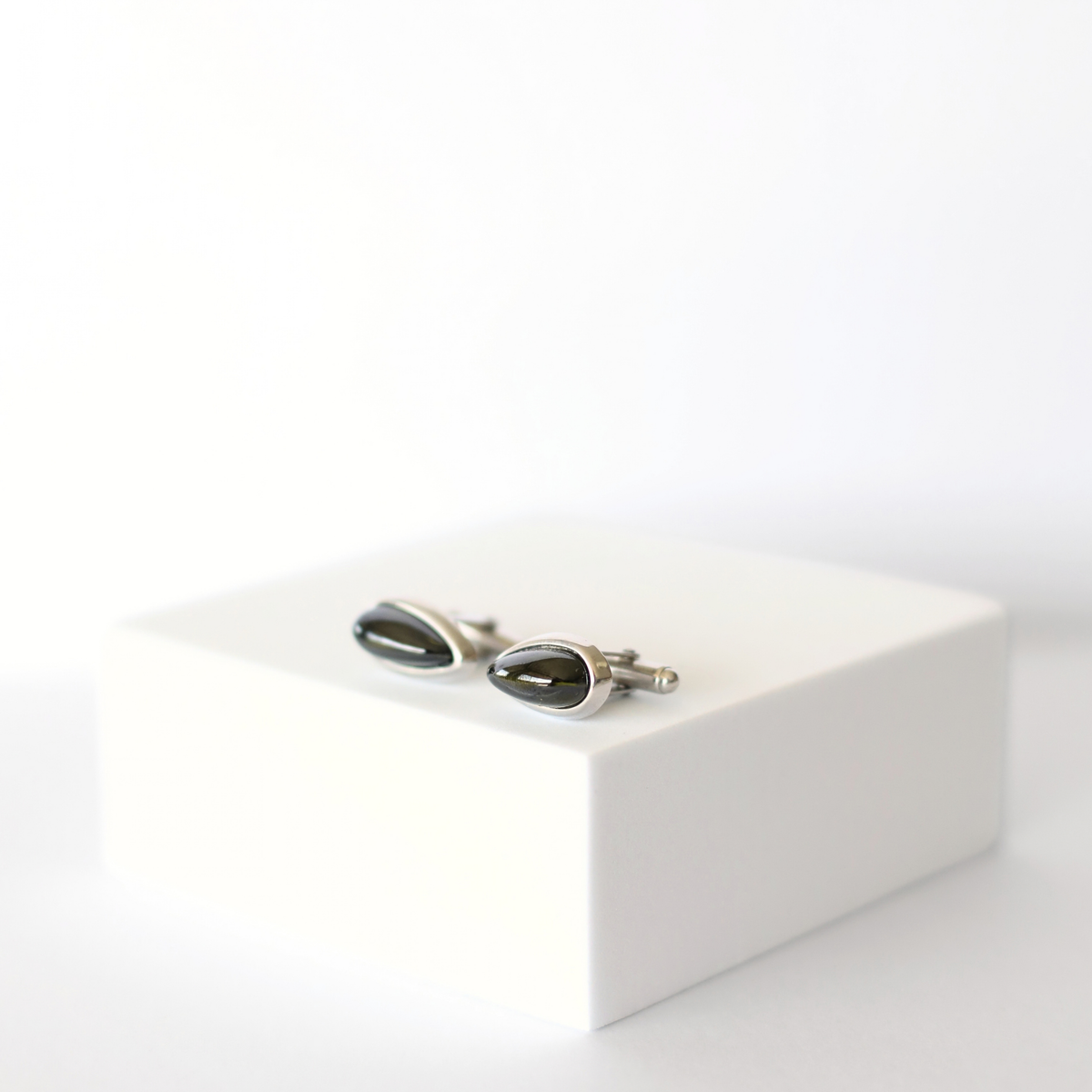 CHROMA CUFFLINKS