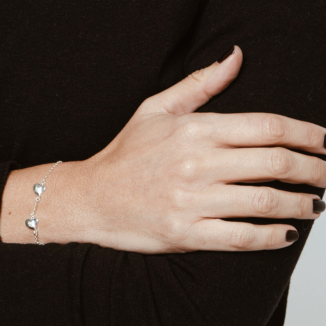 silver-diamond-bracelet-customizable-on-wrist.png